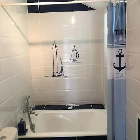 Maison De Caractere Independante A 10' Des Plages *